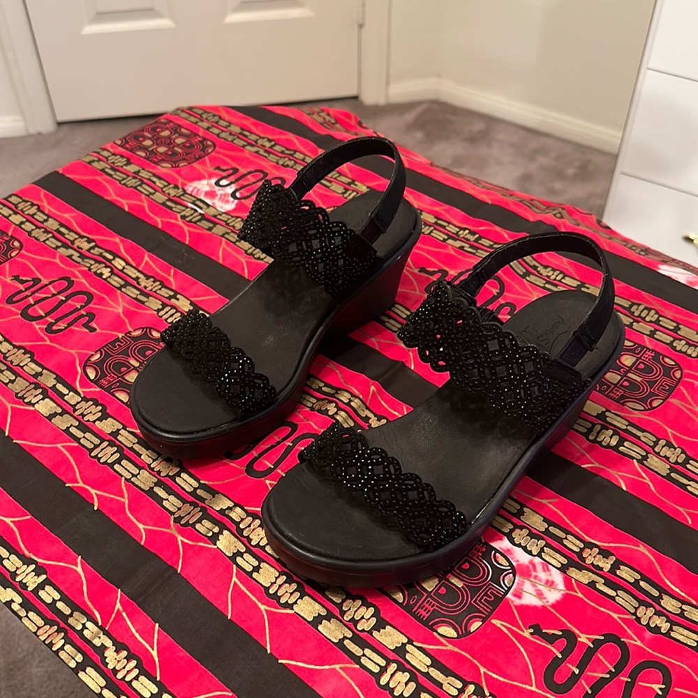 Comfy black vegan Skechers sandals